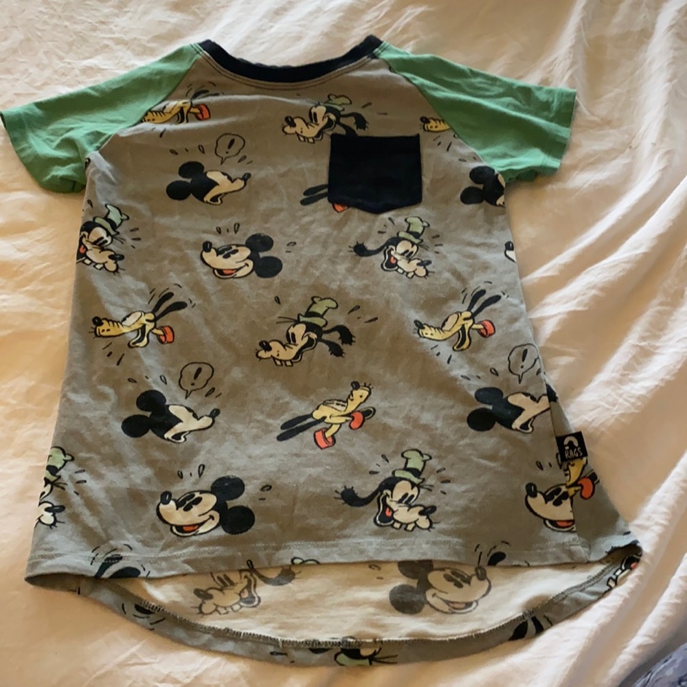 Rags to Raches Disney Unisex Tee 3/4- EUC